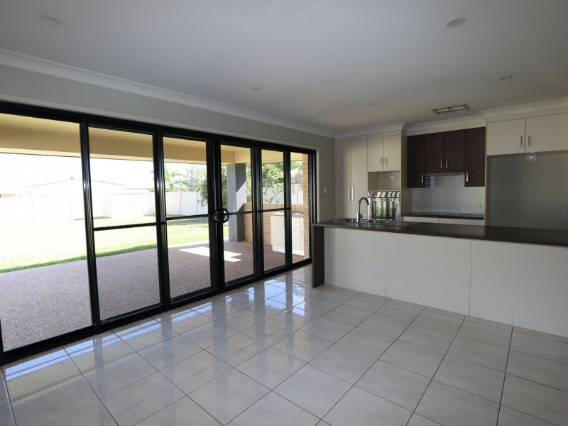 7 Rogers Street, Emerald QLD 4720