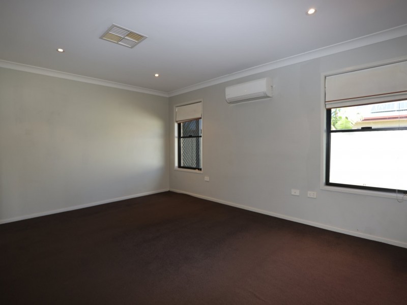 7 Rogers Street, Emerald QLD 4720
