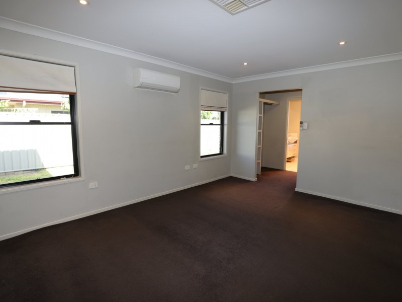 7 Rogers Street, Emerald QLD 4720