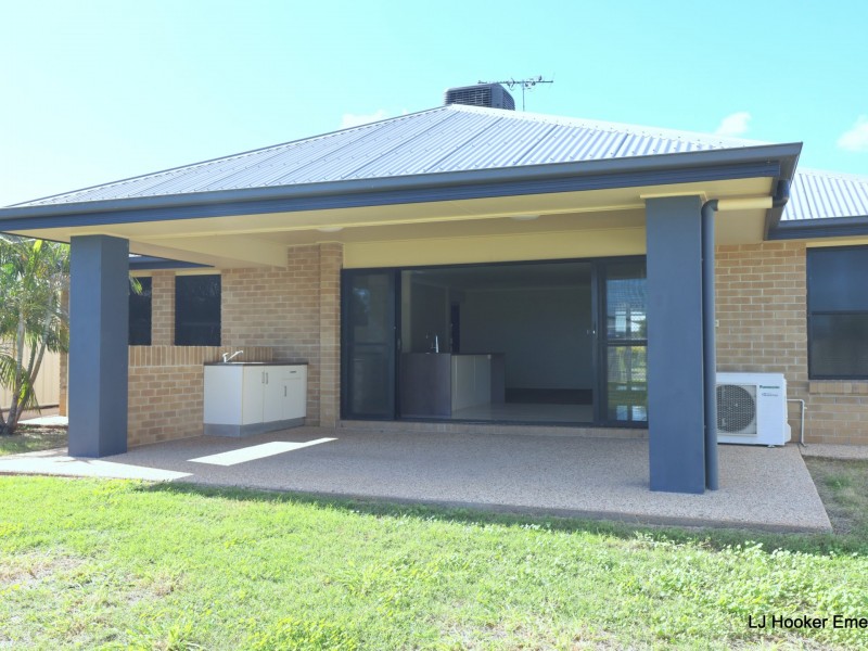 7 Rogers Street, Emerald QLD 4720
