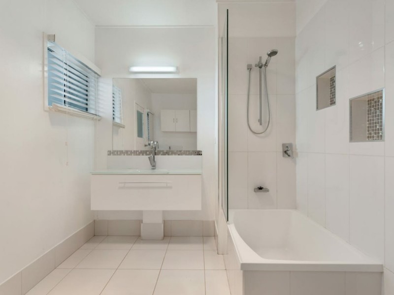 8 McKendry Street, Emerald QLD 4720