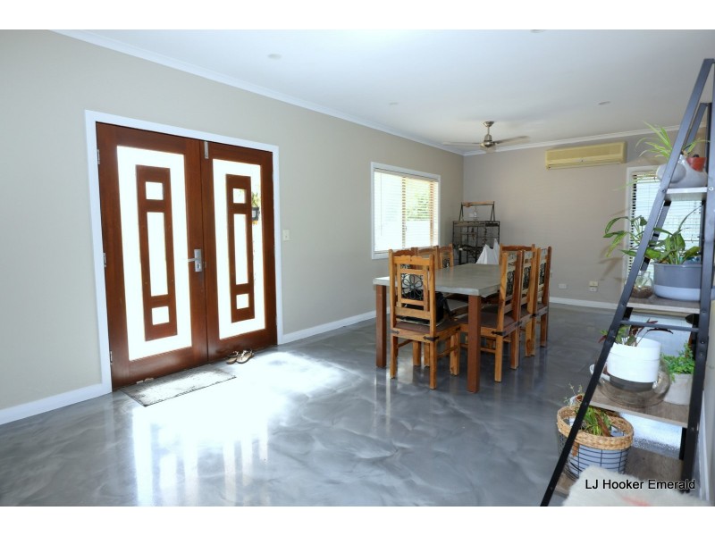 6 Judith Grove, Emerald QLD 4720