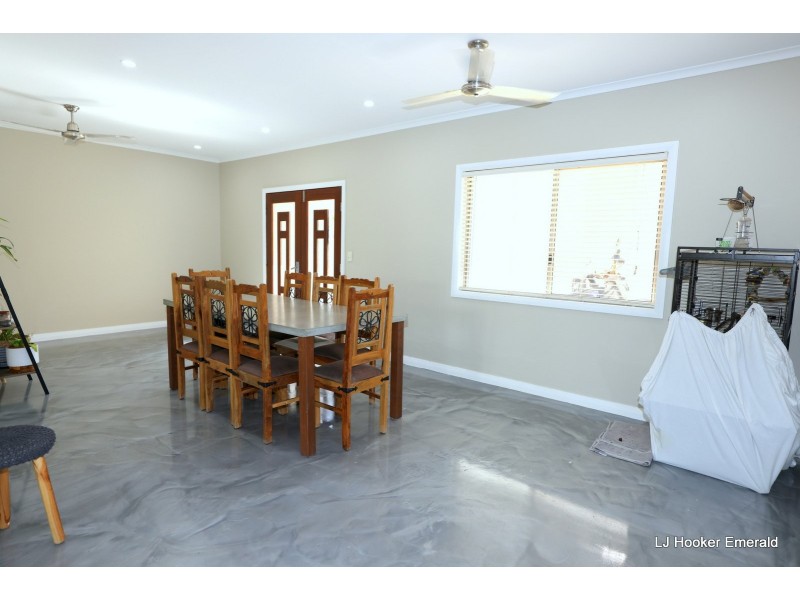 6 Judith Grove, Emerald QLD 4720