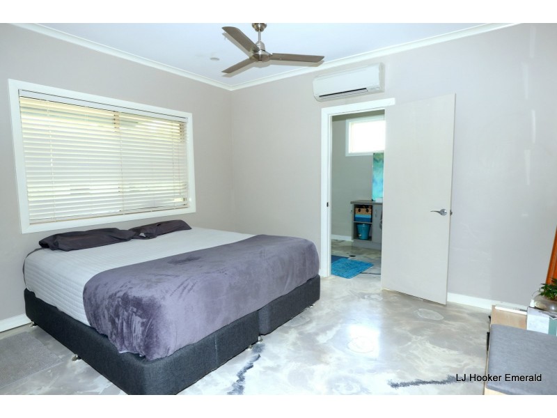 6 Judith Grove, Emerald QLD 4720