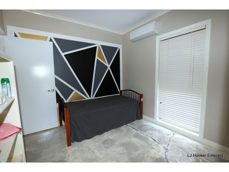 6 Judith Grove, Emerald QLD 4720