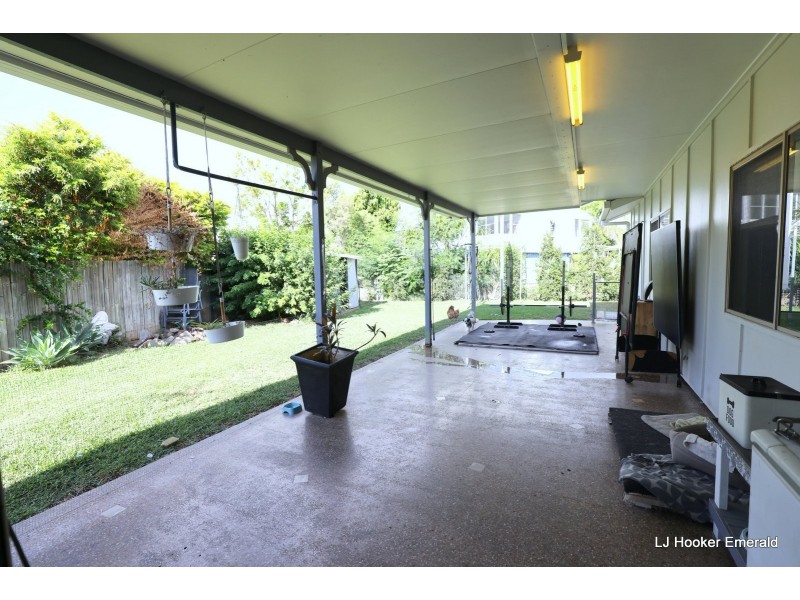 6 Judith Grove, Emerald QLD 4720