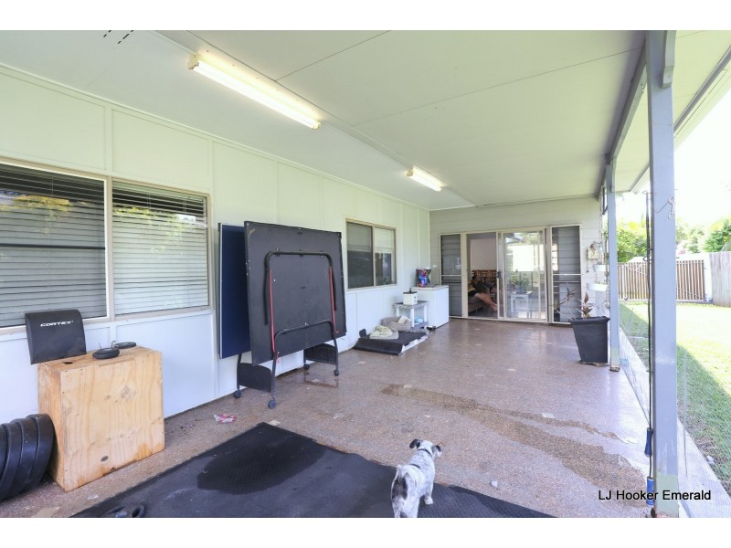 6 Judith Grove, Emerald QLD 4720