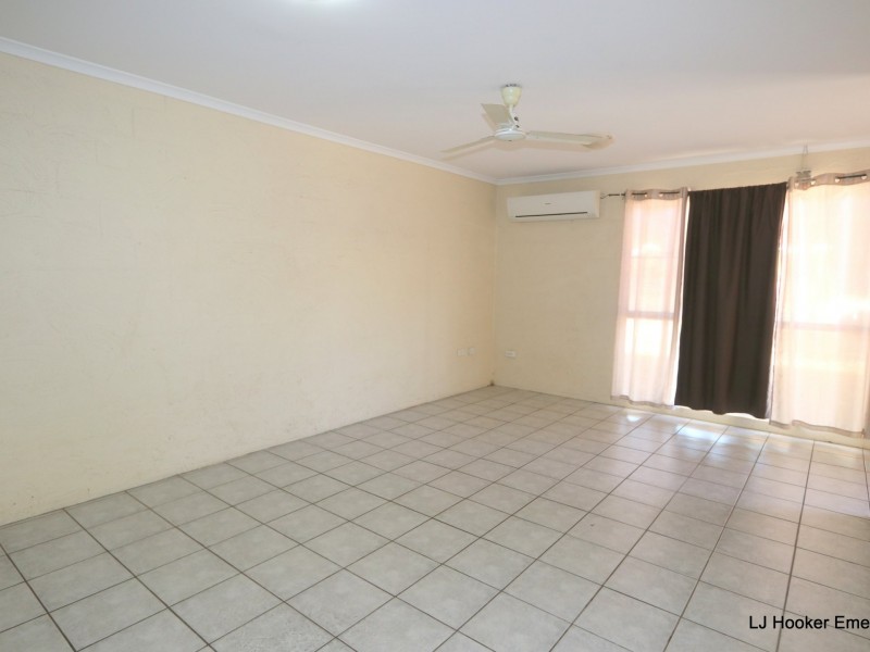 9 Baker Street, Emerald QLD 4720