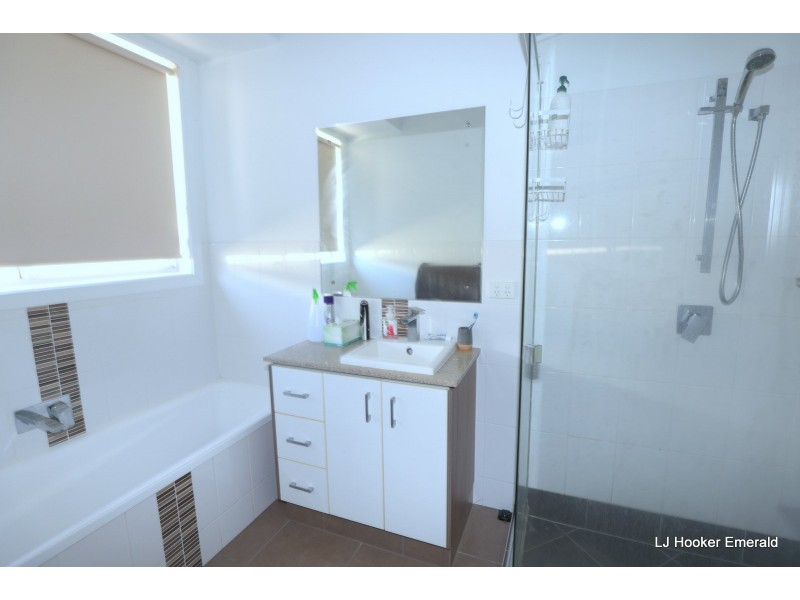 85 Loch Street, Emerald QLD 4720