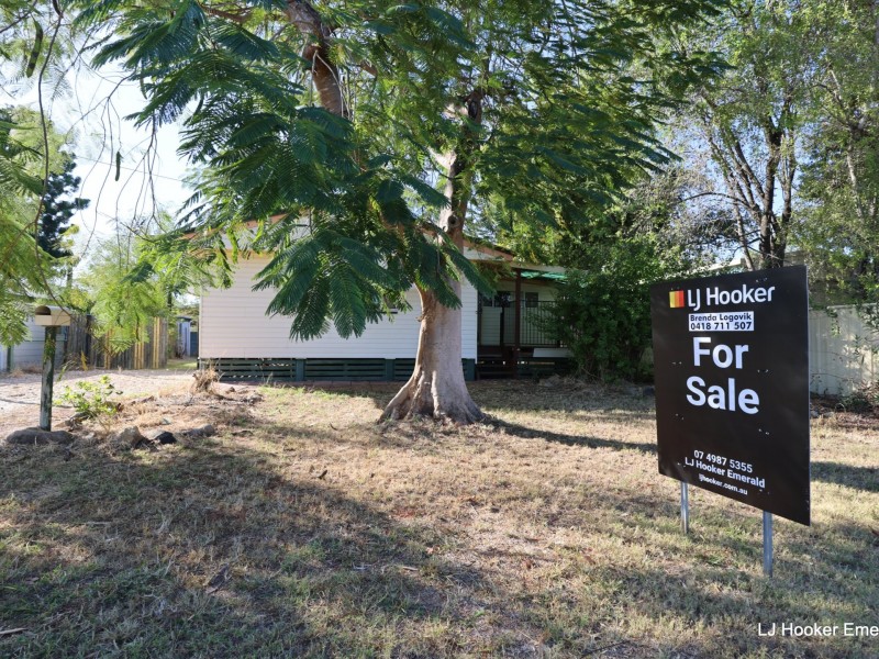 4 Zircon Ave, Emerald QLD 4720