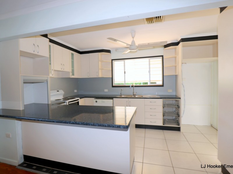 4 Zircon Ave, Emerald QLD 4720