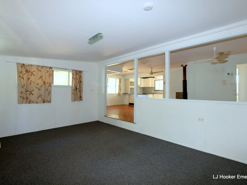 4 Zircon Ave, Emerald QLD 4720
