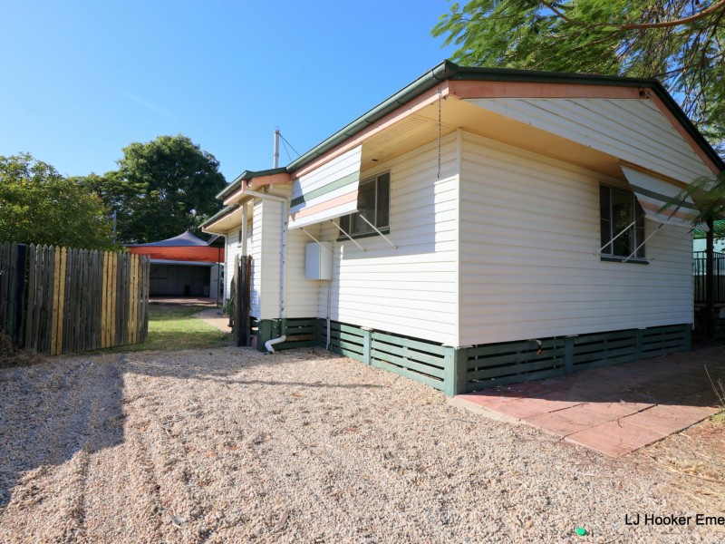 4 Zircon Ave, Emerald QLD 4720