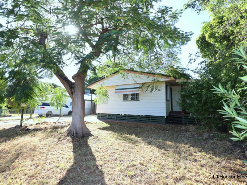 4 Zircon Ave, Emerald QLD 4720