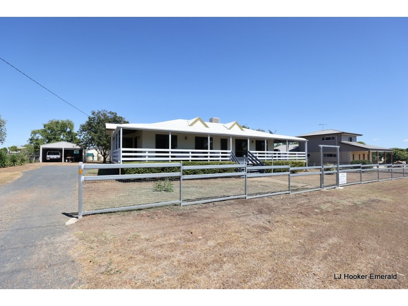 34 Bailey Street, Capella QLD 4723