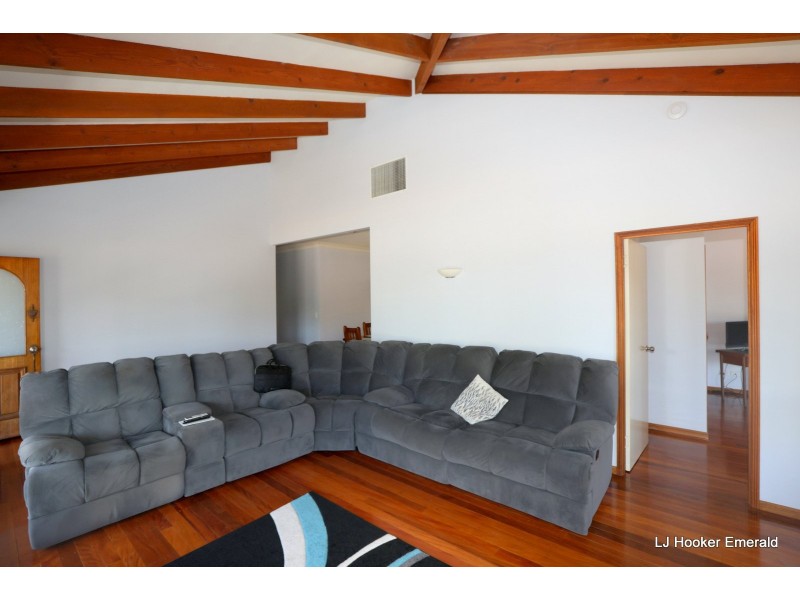 34 Bailey Street, Capella QLD 4723