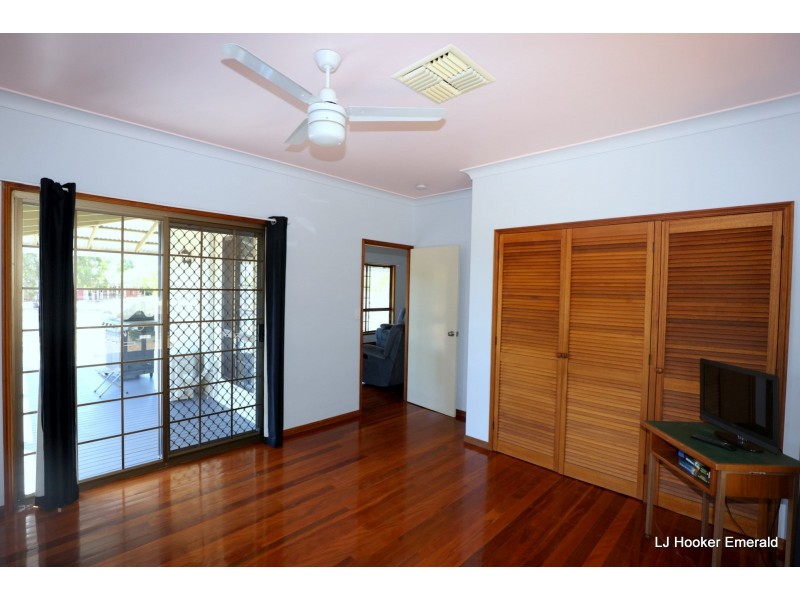 34 Bailey Street, Capella QLD 4723