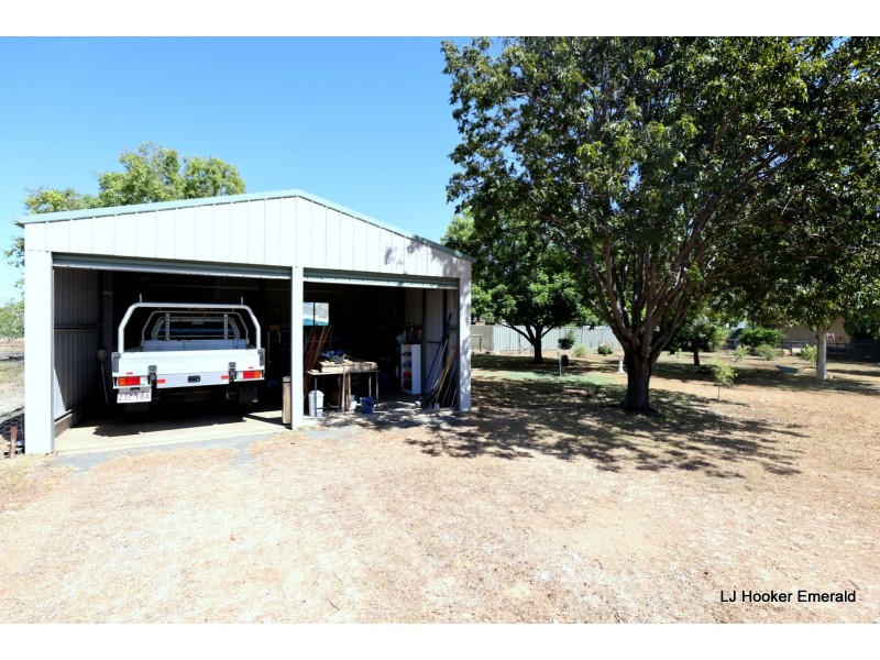 34 Bailey Street, Capella QLD 4723