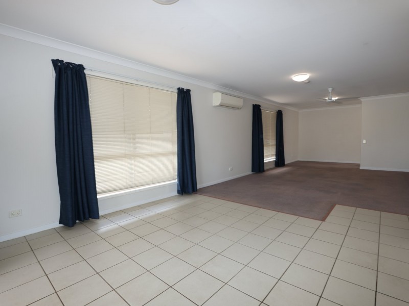 12 Crozier Crescent, Emerald QLD 4720