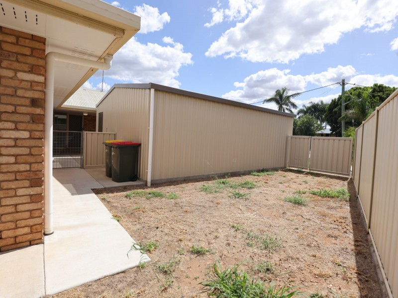 12 Crozier Crescent, Emerald QLD 4720