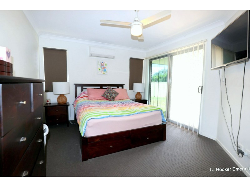 17 Scenic Drive, Emerald QLD 4720