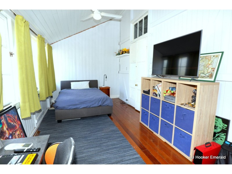 9 Malvern Street, Capella QLD 4723