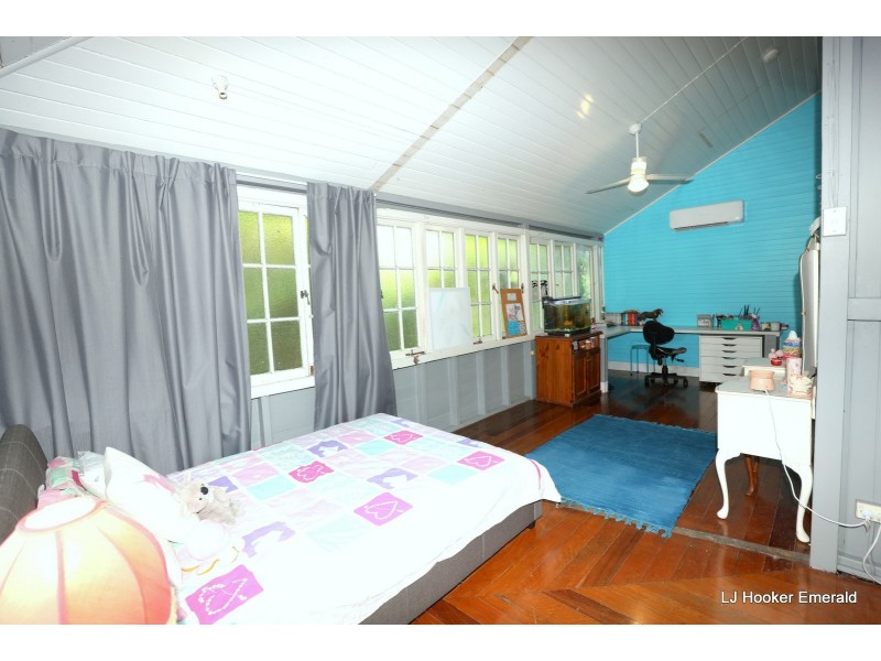 9 Malvern Street, Capella QLD 4723