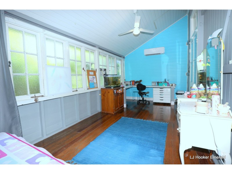 9 Malvern Street, Capella QLD 4723