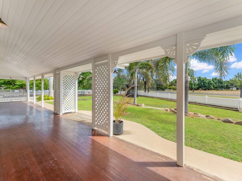 32 Braeside Road, Emerald QLD 4720