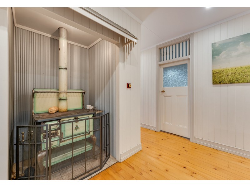 32 Braeside Road, Emerald QLD 4720
