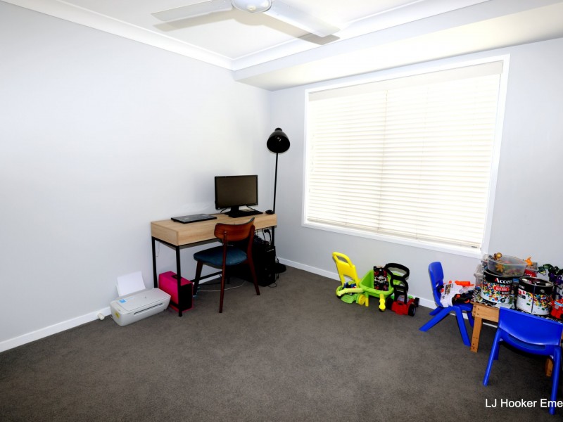 10 Cowan Crescent, Emerald QLD 4720