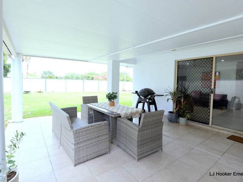 10 Cowan Crescent, Emerald QLD 4720