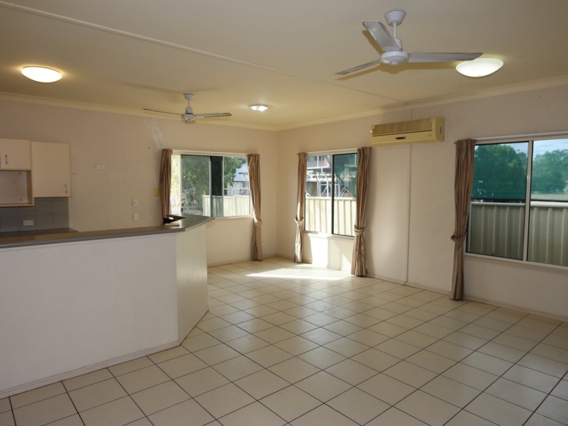 31 Gordon Street, Capella QLD 4723