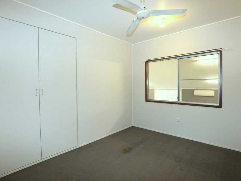 18 Mellish Crescent, Emerald QLD 4720