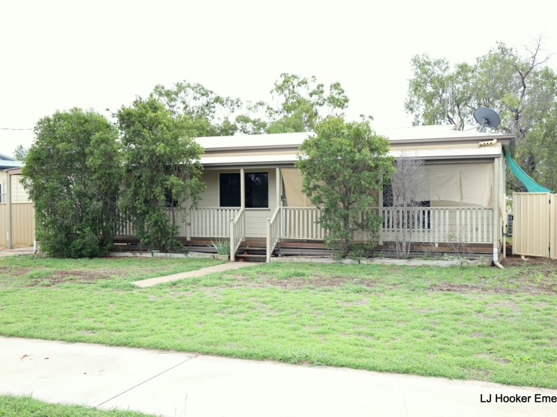 31 Gordon Street, Capella QLD 4723