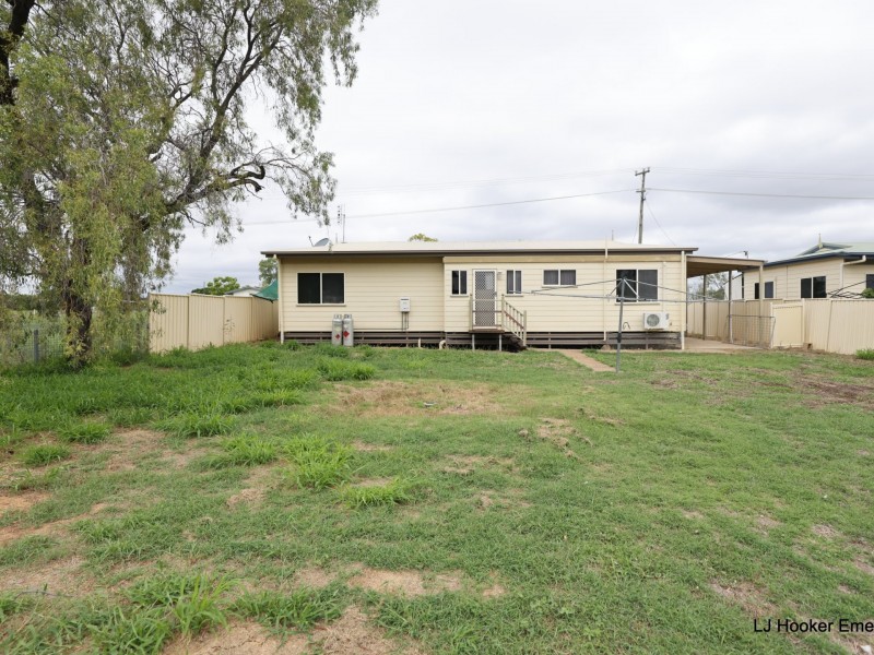 31 Gordon Street, Capella QLD 4723