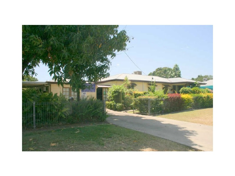 73 Esmond Street, Emerald QLD 4720