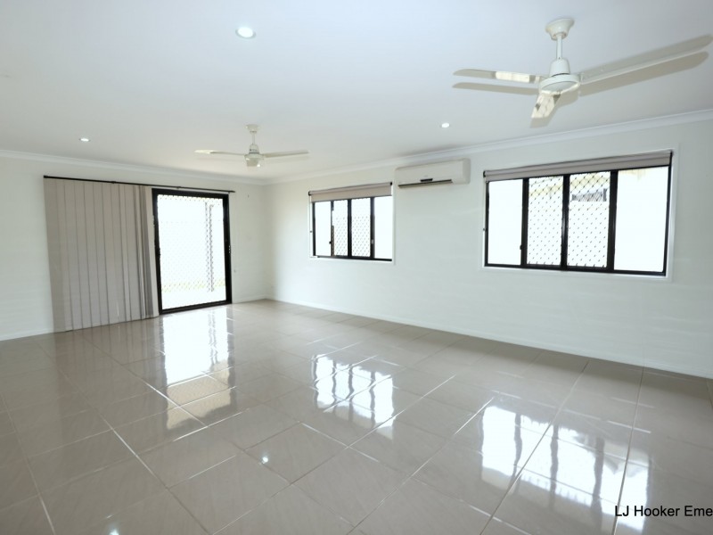 3/15 Whitney Street, Emerald QLD 4720