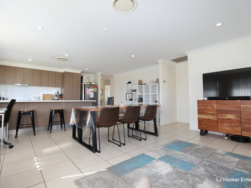 11 Mitchell Street, Emerald QLD 4720