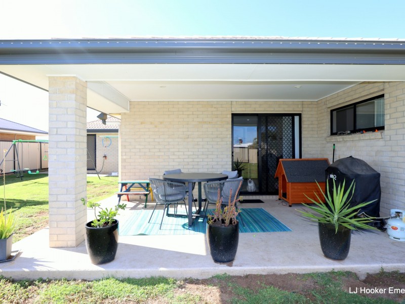 11 Mitchell Street, Emerald QLD 4720