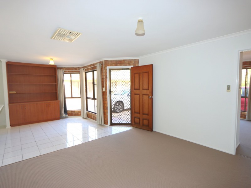 Unit 5/126 Opal Street, Emerald QLD 4720