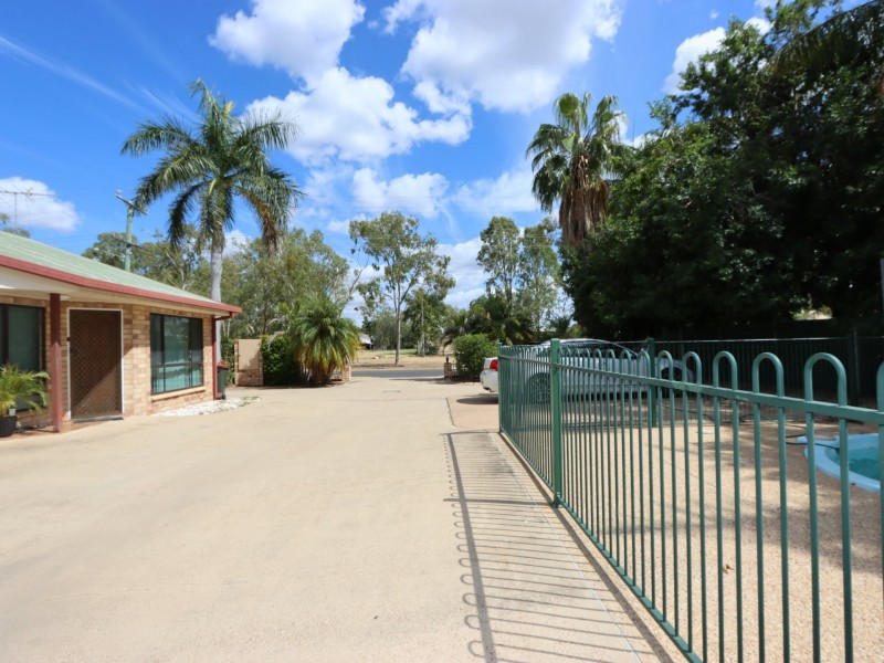 Unit 5/126 Opal Street, Emerald QLD 4720