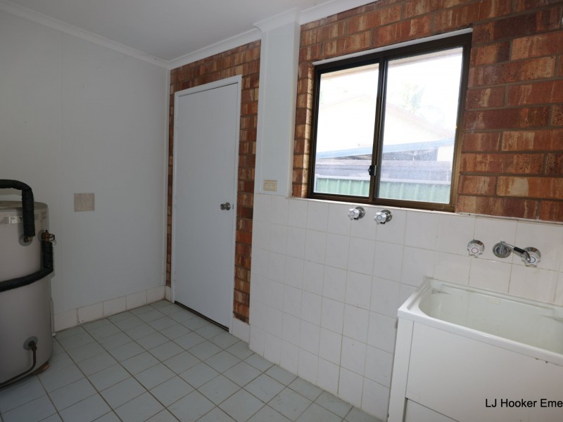 Unit 5/126 Opal Street, Emerald QLD 4720