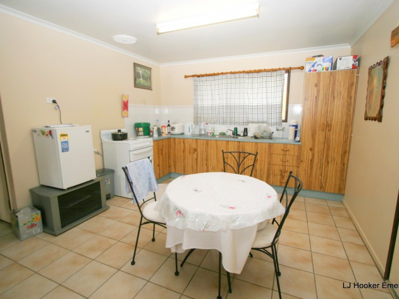 Unit 1/45 Baker Street, Emerald QLD 4720