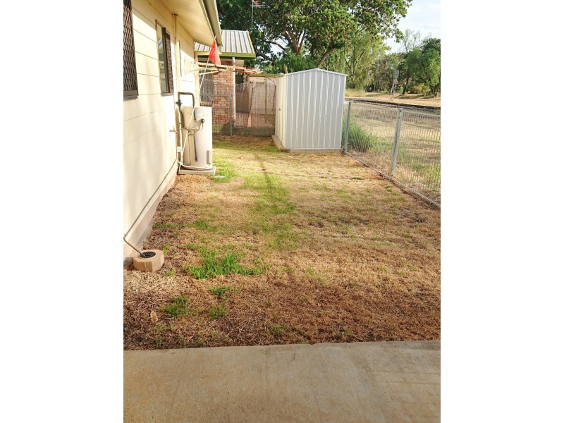 Unit 1/45 Baker Street, Emerald QLD 4720