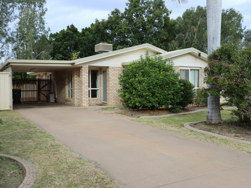 75 Staal Crescent, Emerald QLD 4720