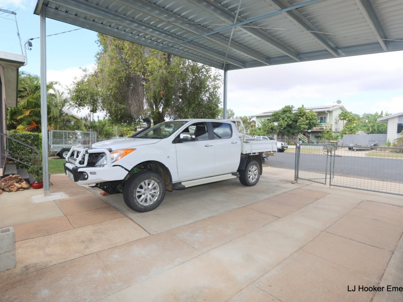 13 Mellish Crescent, Emerald QLD 4720