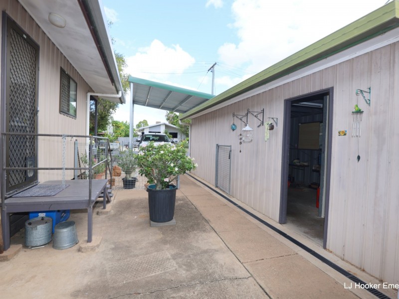 13 Mellish Crescent, Emerald QLD 4720