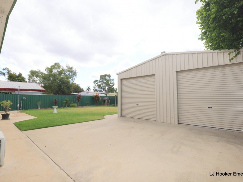 13 Mellish Crescent, Emerald QLD 4720