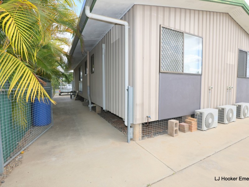 13 Mellish Crescent, Emerald QLD 4720